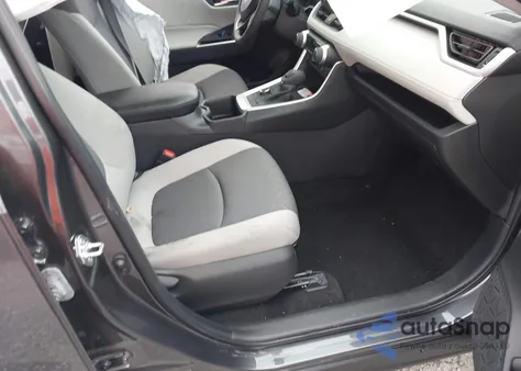 2024 Toyota Rav4 Hybrid Xle z USA, uszkodzony, nr VIN 4T3RWRFV7RU135062